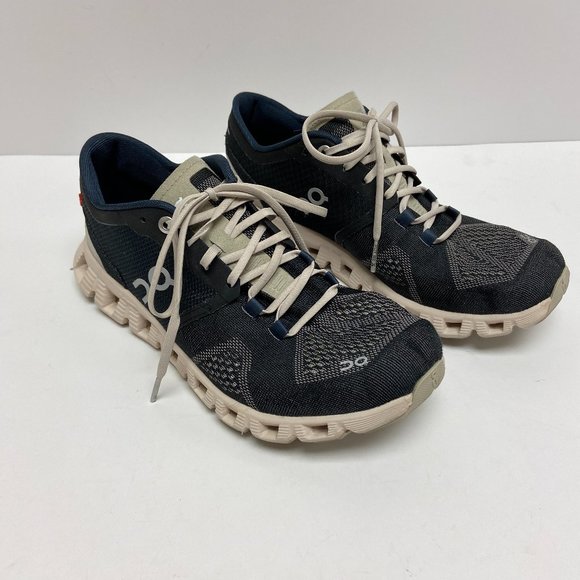 On Running Shoes On Womens Cloud X Navy Black Low Top Lace Up